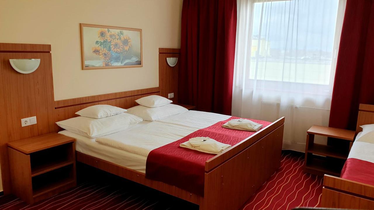 Diana Club Hotel Budapest Exterior photo